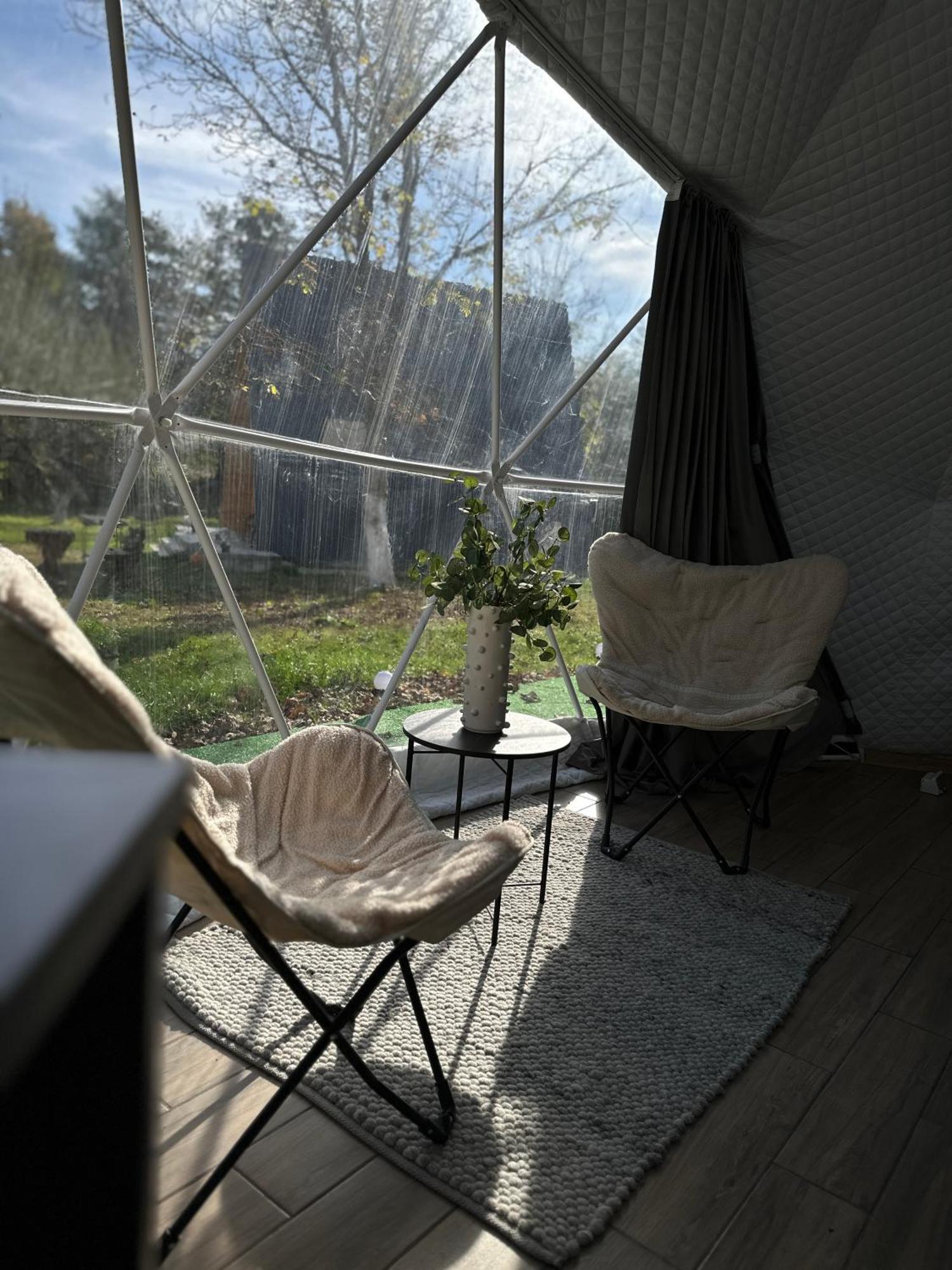 The Frog Glamping Otel Horezu Dış mekan fotoğraf