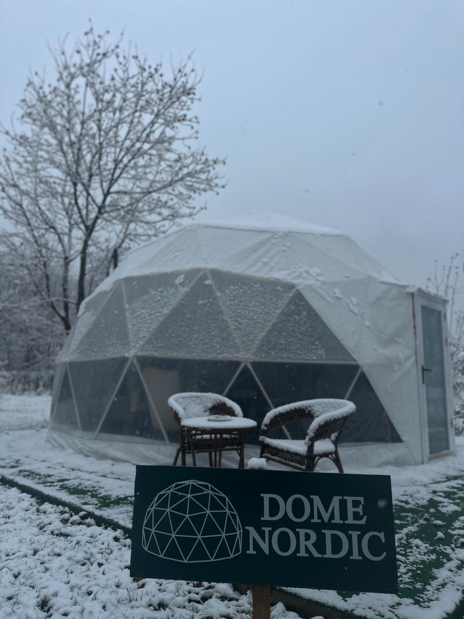 The Frog Glamping Otel Horezu Dış mekan fotoğraf