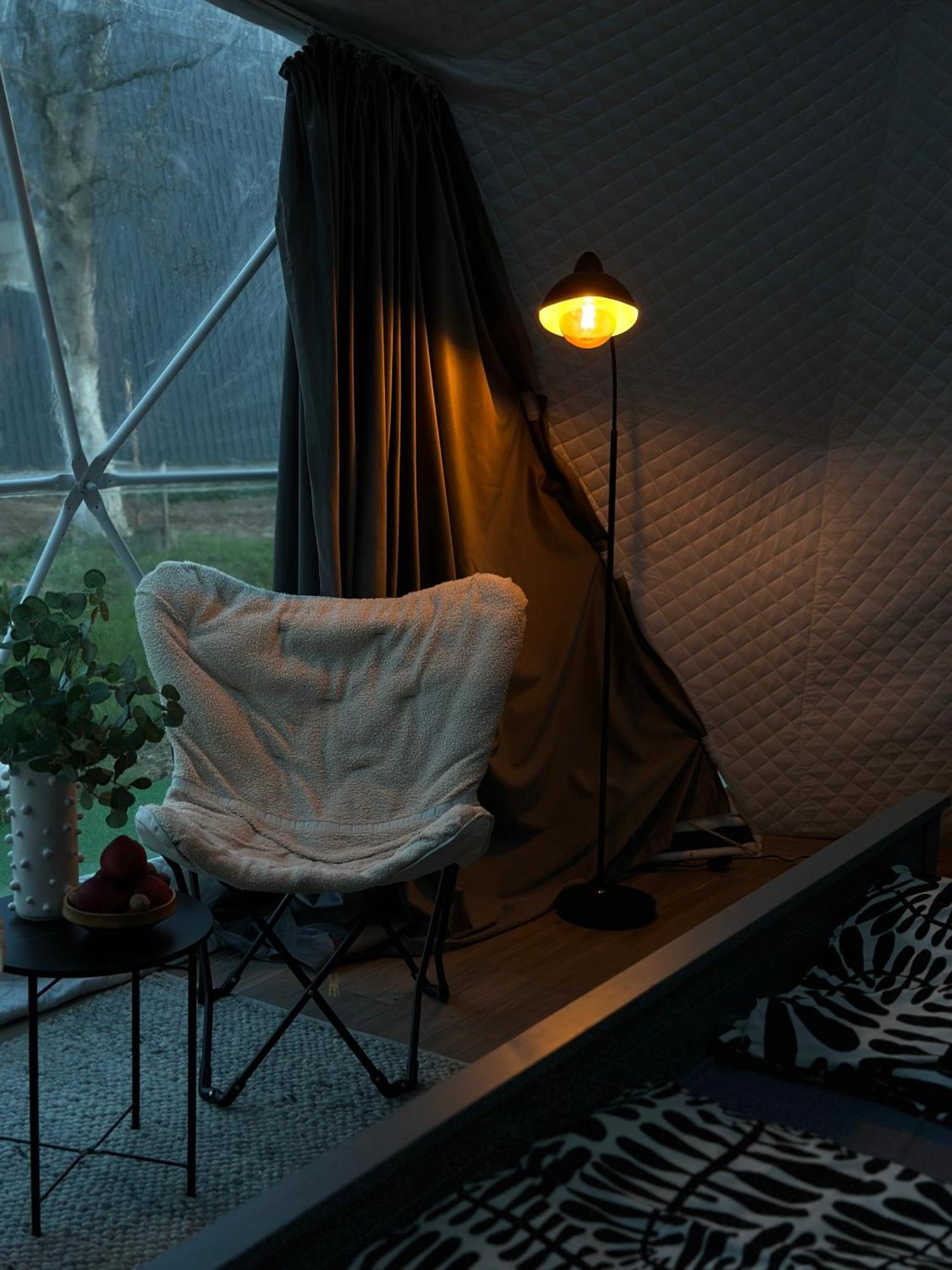 The Frog Glamping Otel Horezu Dış mekan fotoğraf
